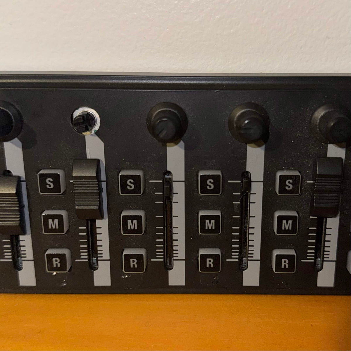 Korg nanoKONTROL2 nanoKNTRL2 Slim-Line USB MIDI Controller Black