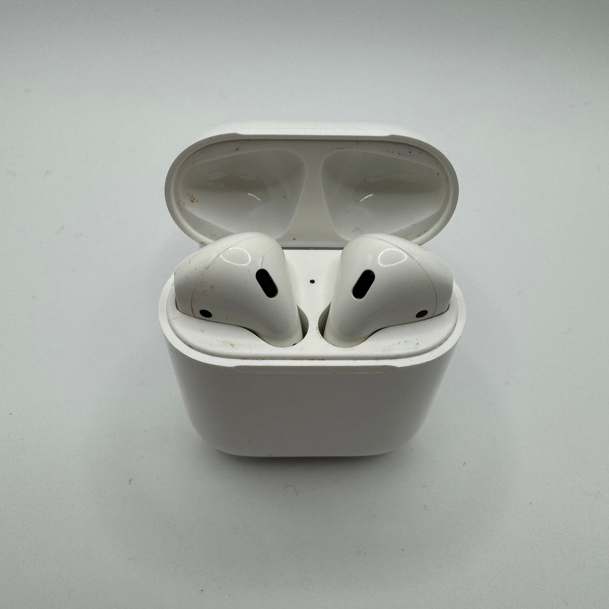 Apple AirPods 2nd Gen with Charging Case A1602, A1523, A1722